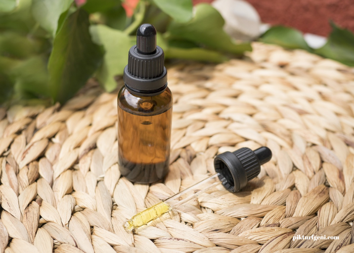 Why Should You Buy CBD Oil Online This Season?