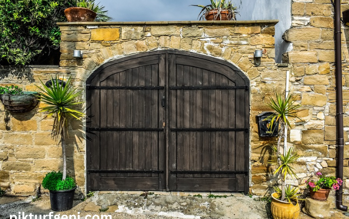 Enhancing Your Home’s Look with Wooden Garage Doors and Gates